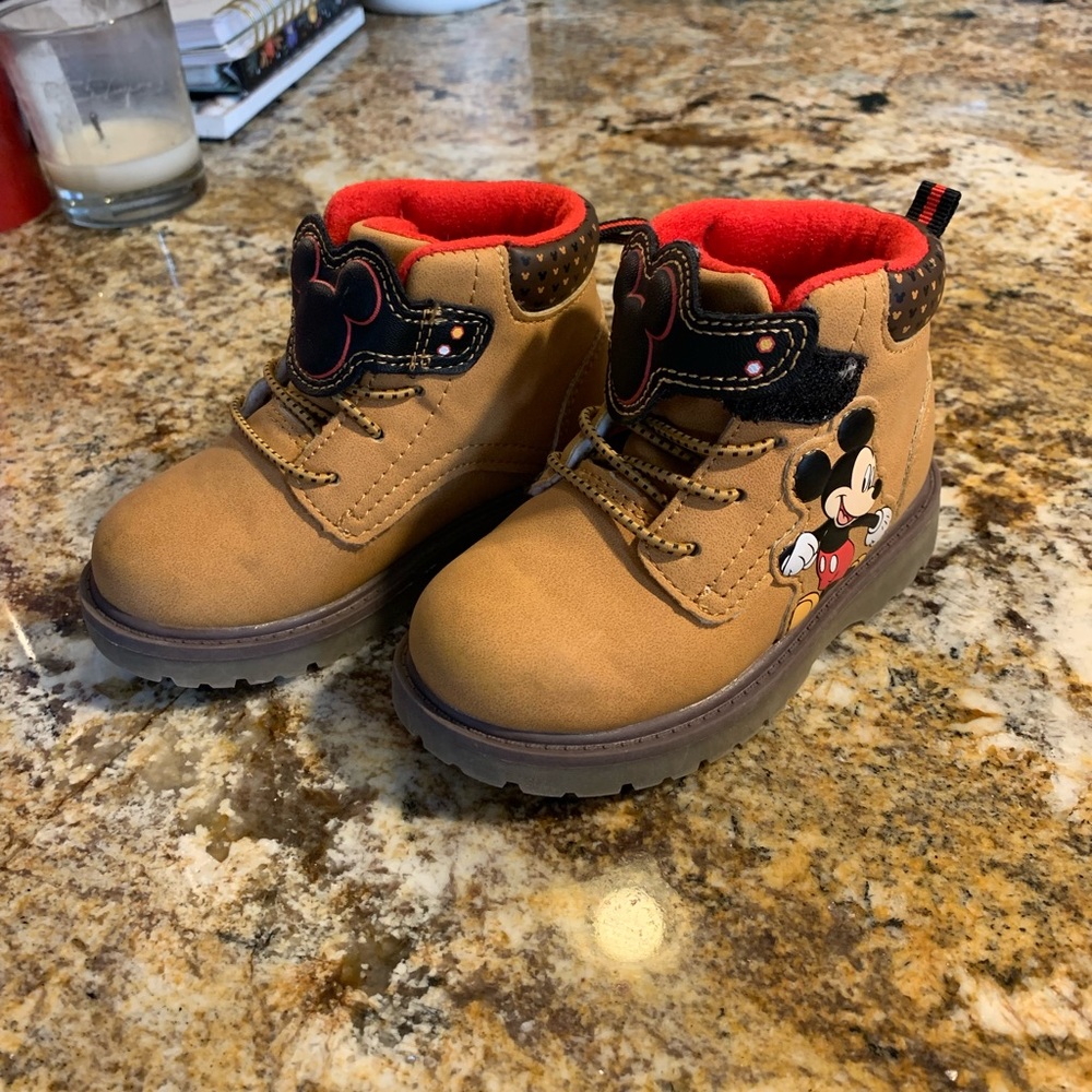Mickey mouse combat boots size 7 toddler